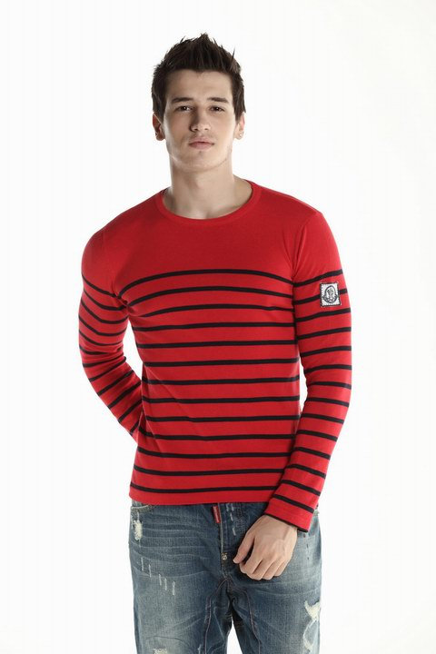 Pull Moncler Rouge Pour Homme Pas Cher